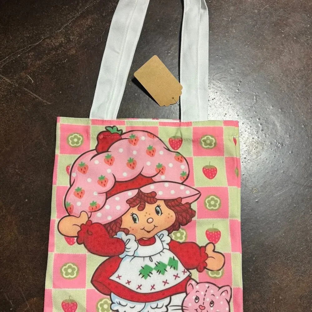 Strawberry Shortcake ring binder